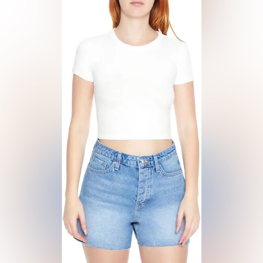 F21 white short sleeve crop baby tee medium